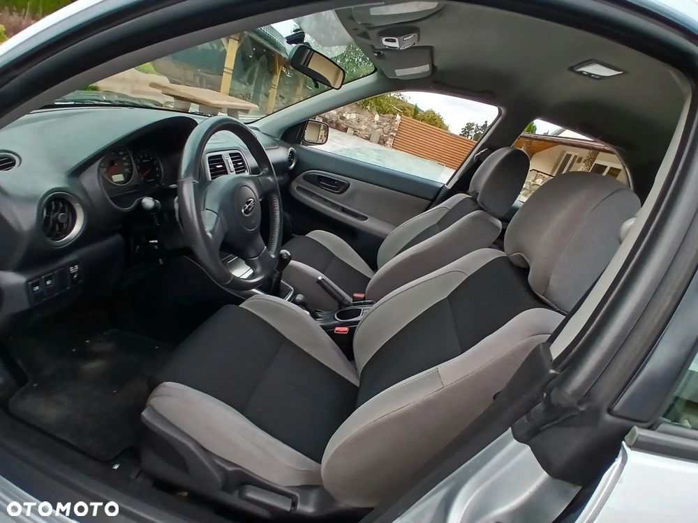 Subaru Impreza SW 2.0 RS - 23