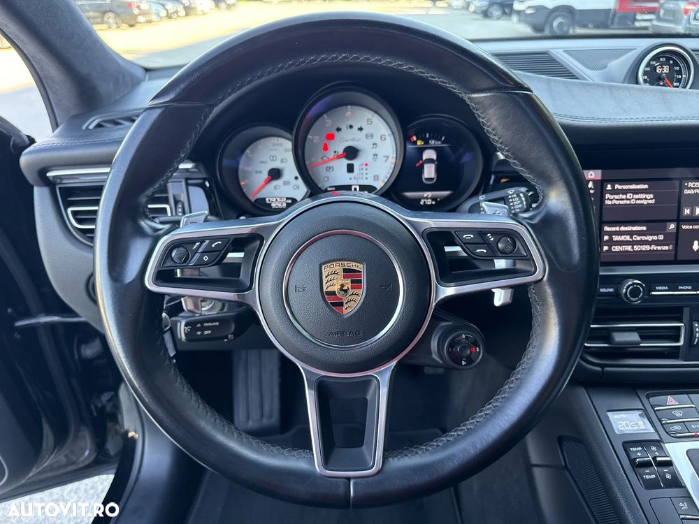 Porsche Macan Turbo PDK - 17