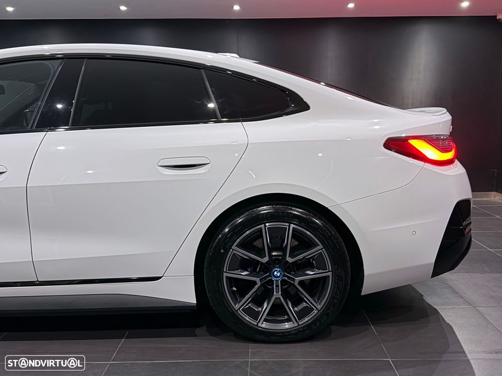 BMW I4 2023 photo 5