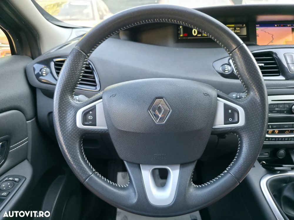 Renault Scenic ENERGY dCi 110 INTENS - 32