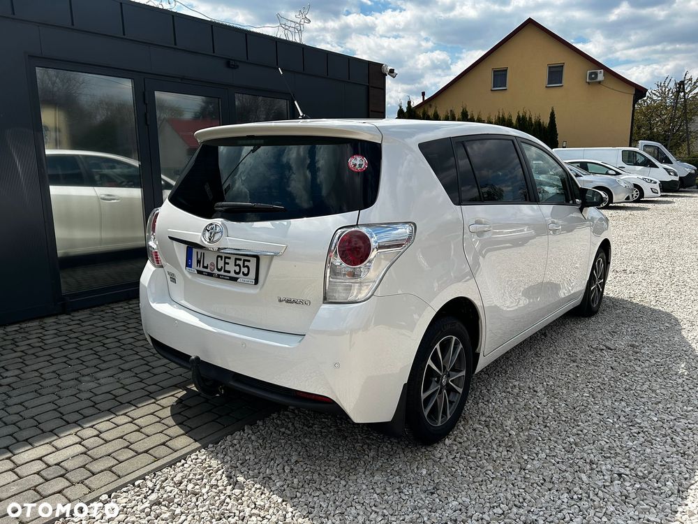 Toyota Verso 1.8 5-Sitzer Executive - 5