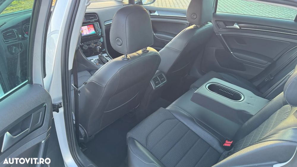 Volkswagen Golf Variant 2.0 TDI (BlueMotion Technology) DSG Highline - 8