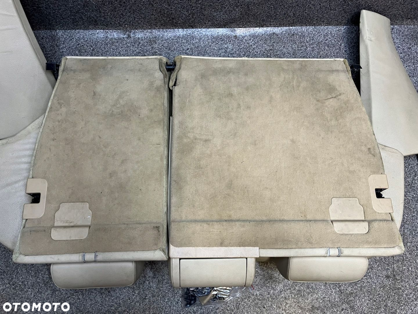 Kanapa tylna podlokietnik cupholder tyl skora bezowa LADNA BMW X3 E83 ORG - 8