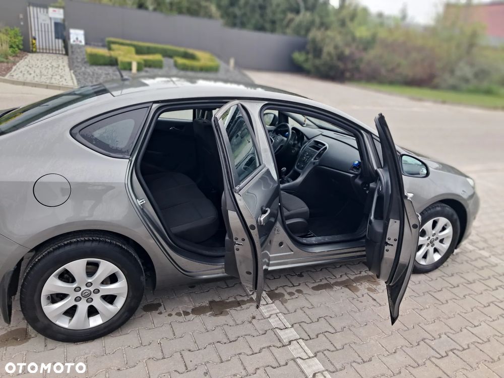 Opel Astra 1.6 EU6 - 8