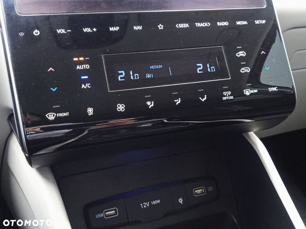 Hyundai Tucson 1.6 T-GDi Executive 2WD - 28