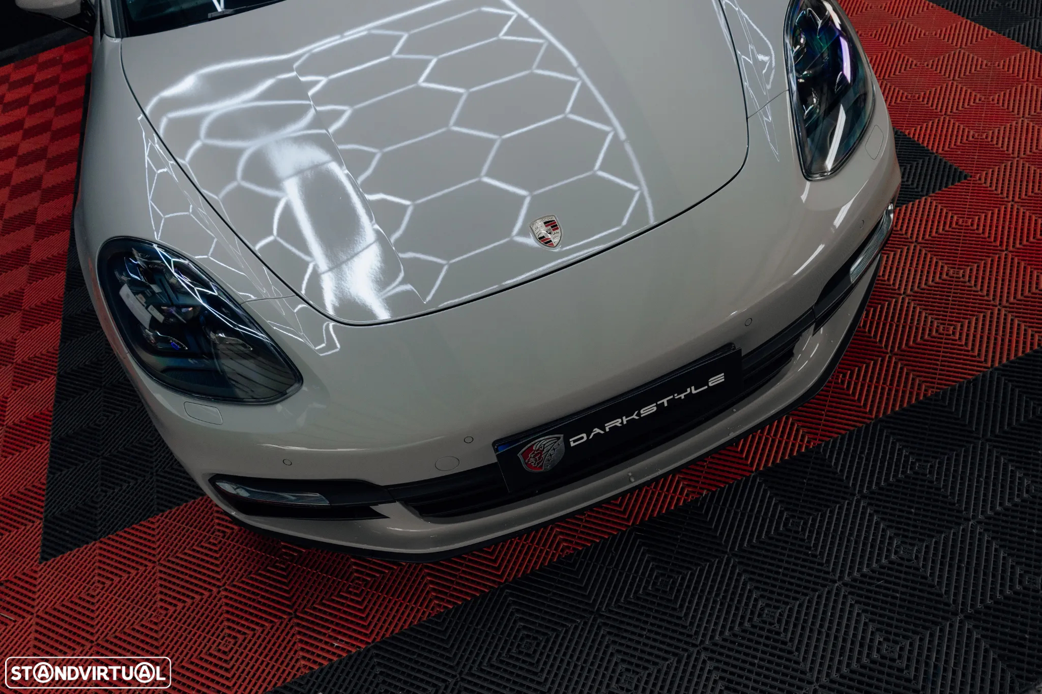 Porsche Panamera 4 E-Hybrid - 9