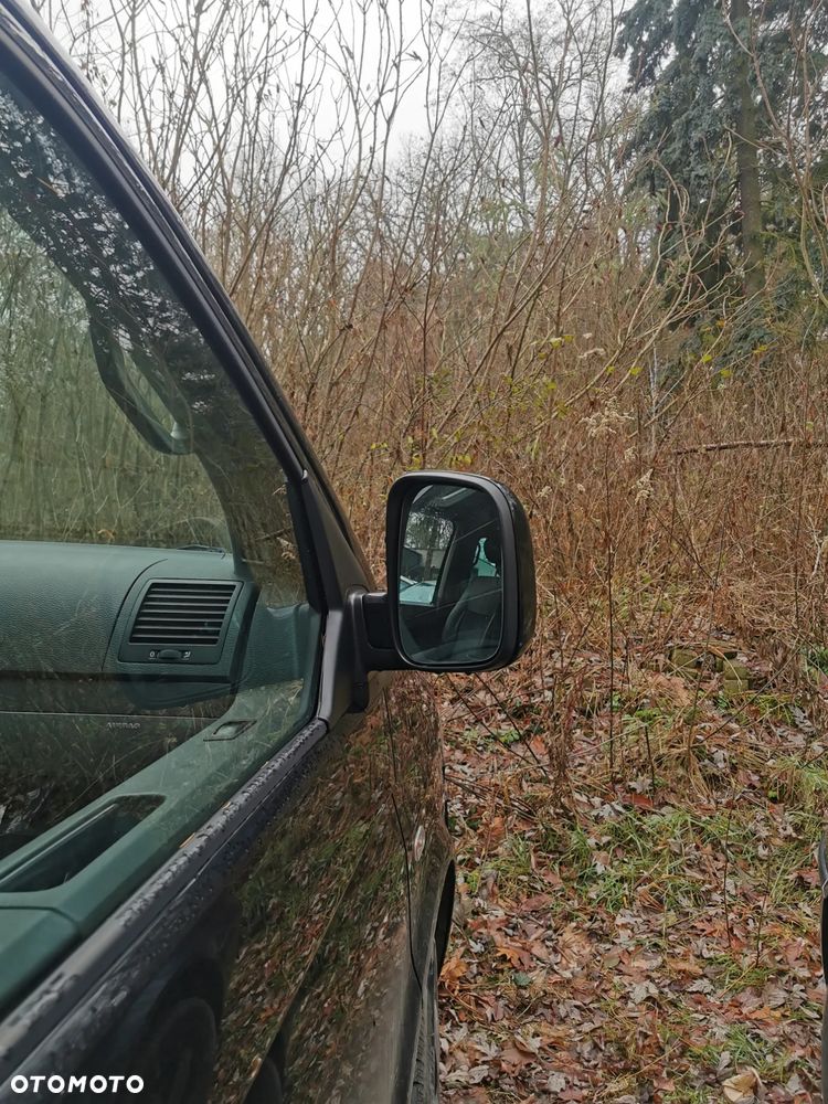 Volkswagen Multivan - 36