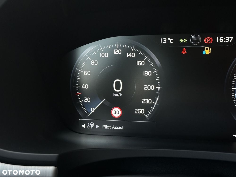 Volvo S90 - 24