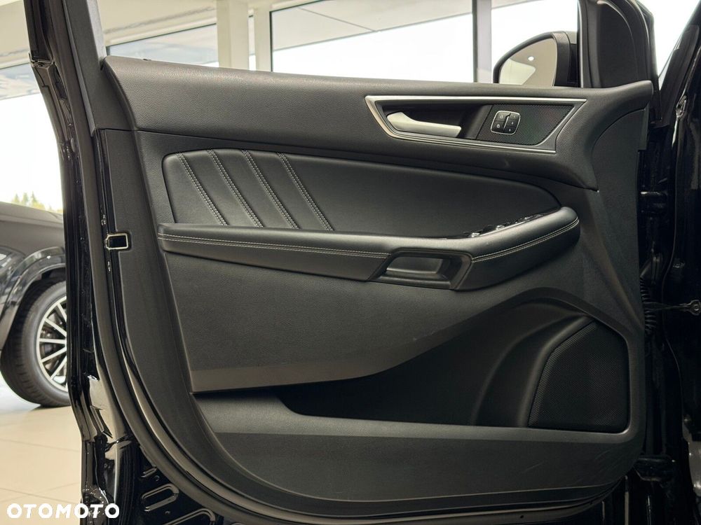 Ford Edge - 12