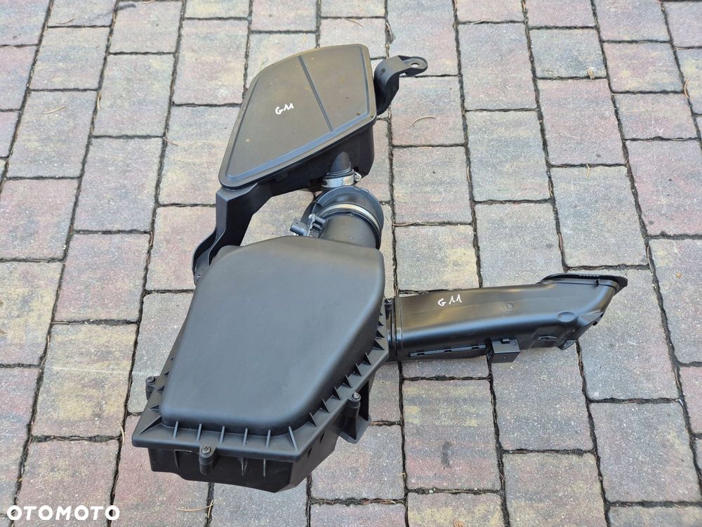 obudowa filtra powietrza bmw g11 g12 hybrid - 1