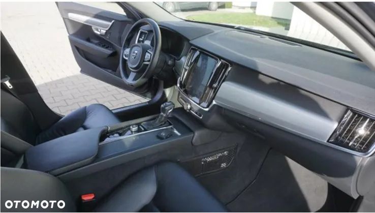 Volvo V90 D5 SCR AWD Momentum - 19