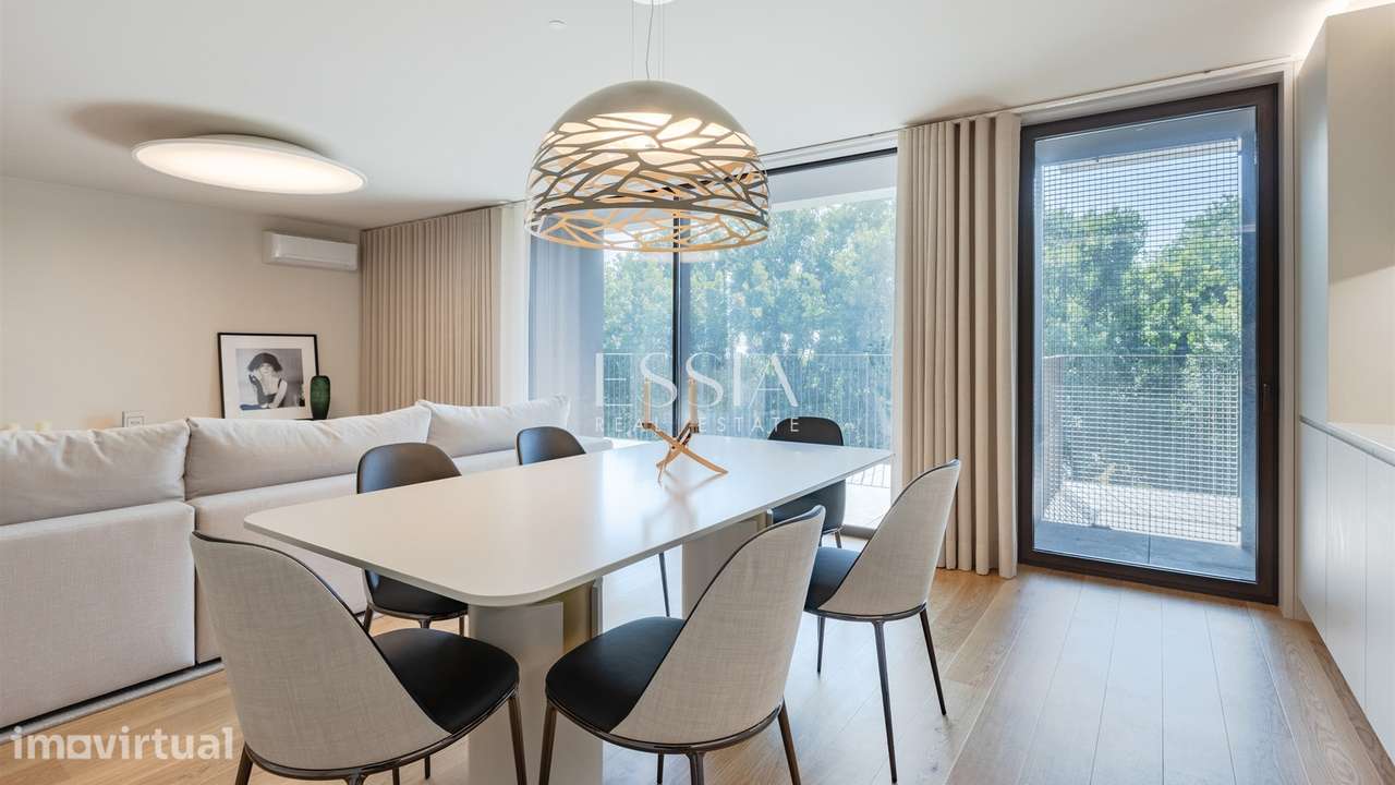 Apartamento T4 aos Jardins da Arrábida com Varanda 16 m2 - Grande imagem: 4/24