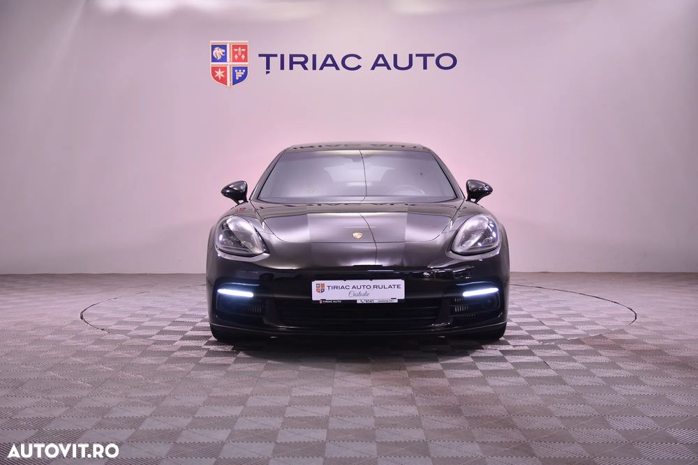 Porsche Panamera - 8