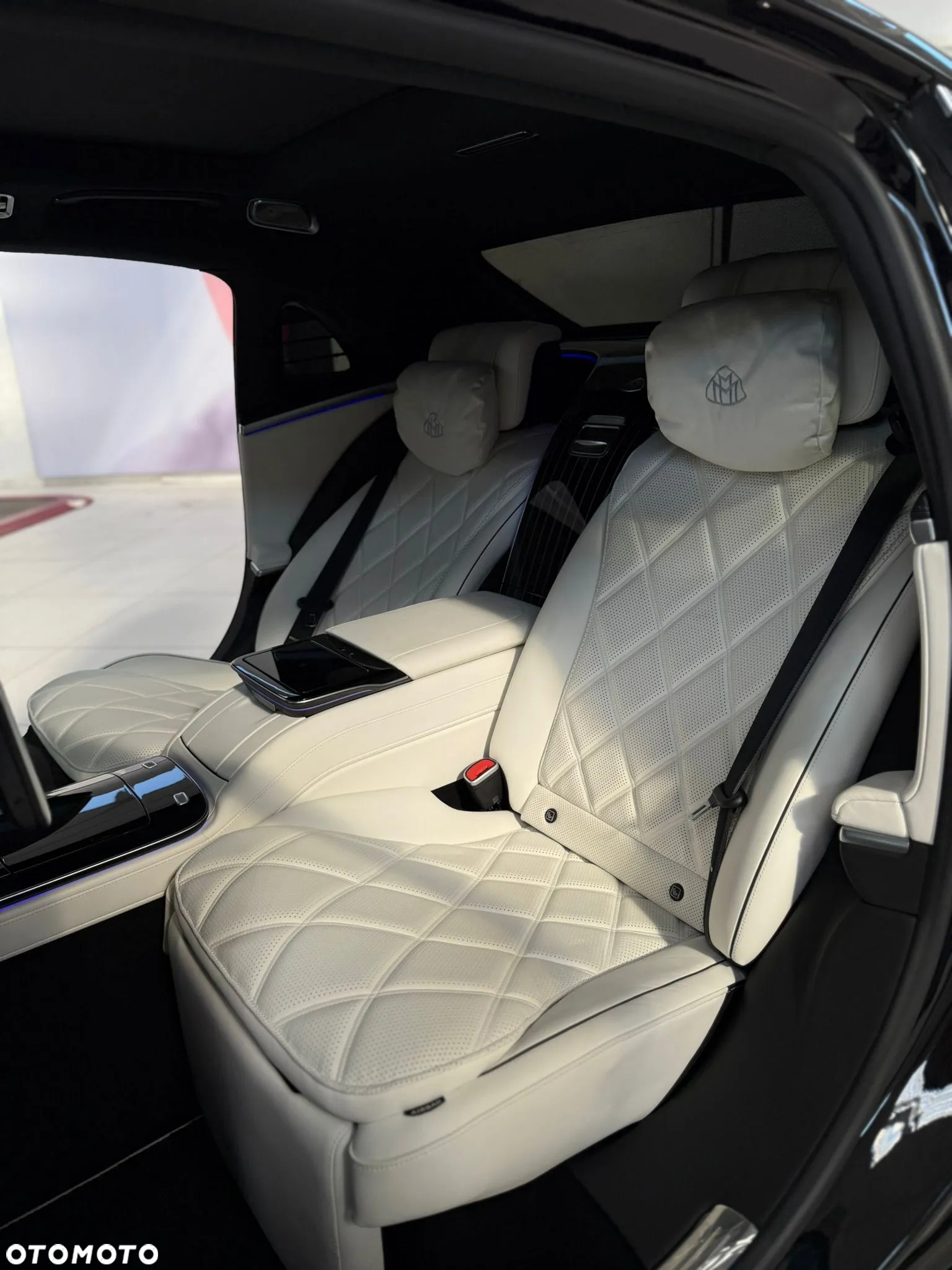 Mercedes-Benz Maybach Klasa S 680 4-Matic - 14