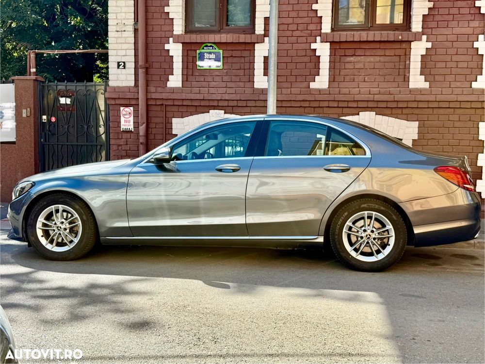 Mercedes-Benz C 180 9G-TRONIC Avantgarde - 9