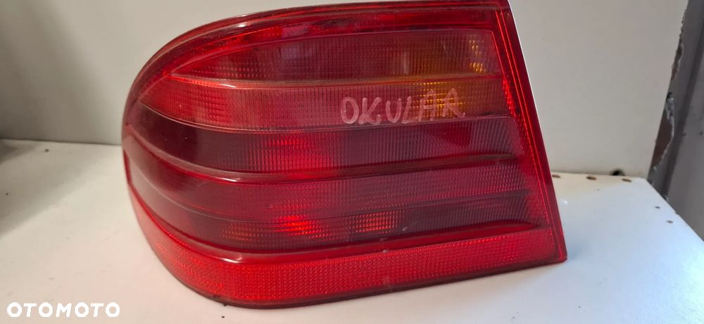 MERCEDES E KLASA W210 95-99 LAMPA TYŁ TYLNA lewy - 1