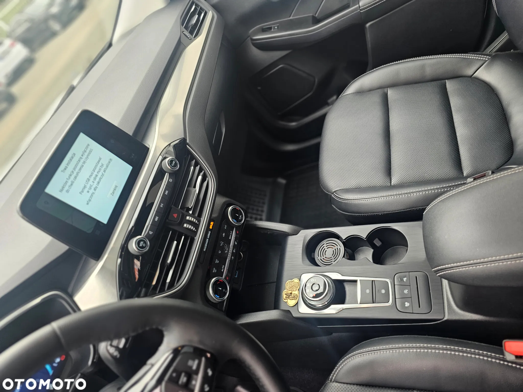 Ford Escape 2.0 EcoBoost AWD Titanium - 9