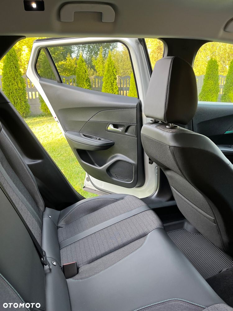 Peugeot 2008 1.2 PureTech Allure Pack S&S - 21