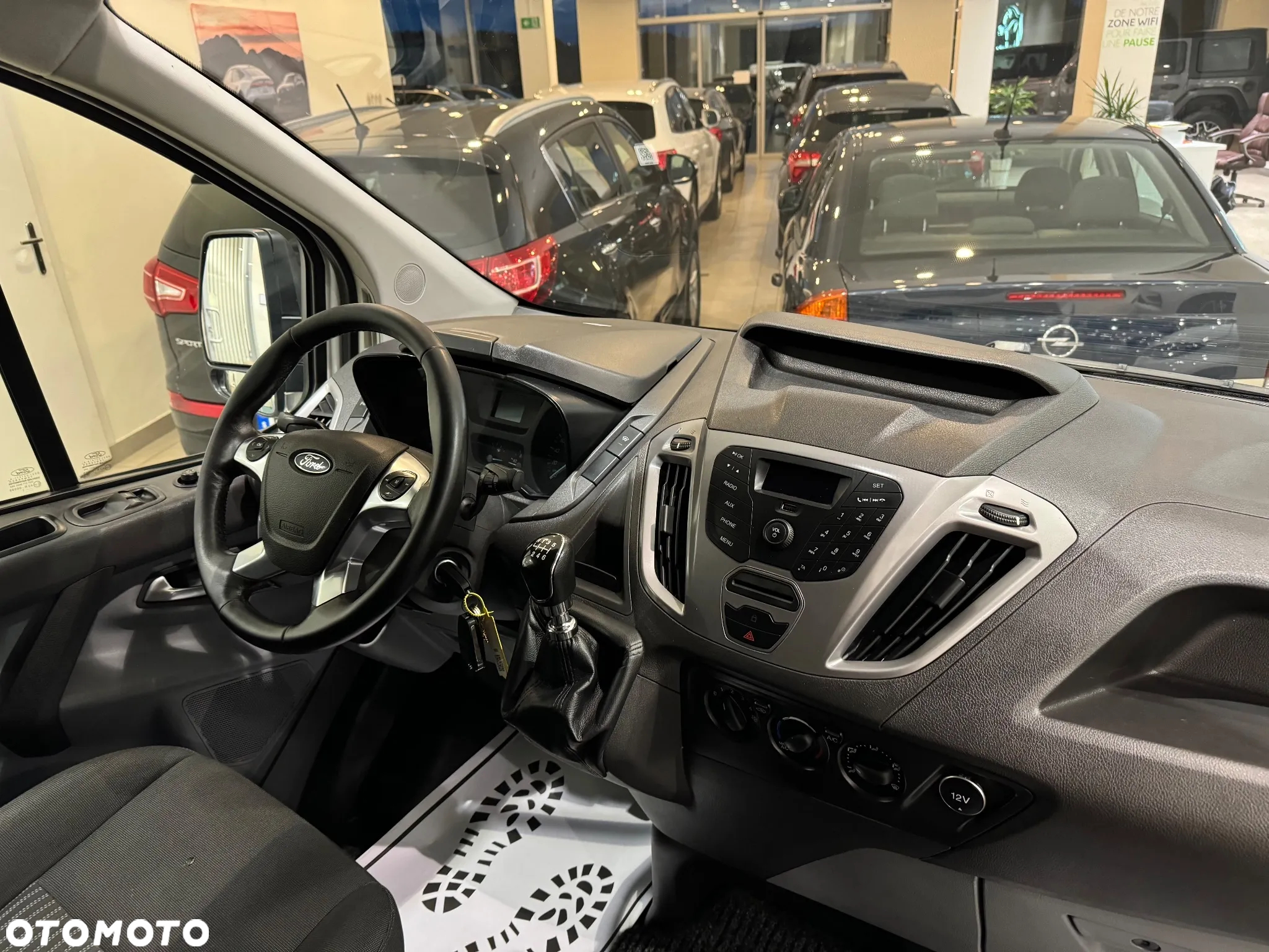 Ford Transit - 28