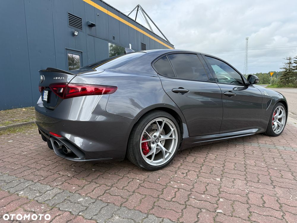 Alfa Romeo Giulia 2.9 Bi Turbo V6 Quadrifoglio - 8