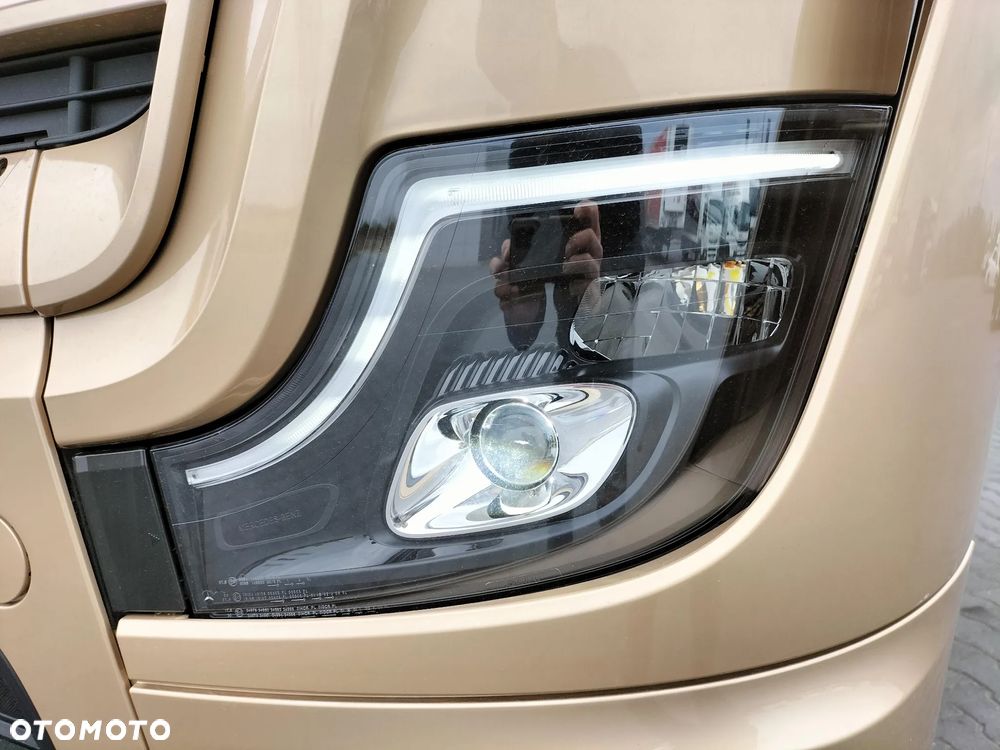 Mercedes-Benz Actros 1848 LS - 11