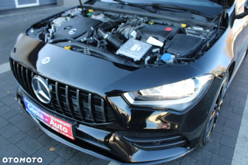 Mercedes-Benz CLA - 12