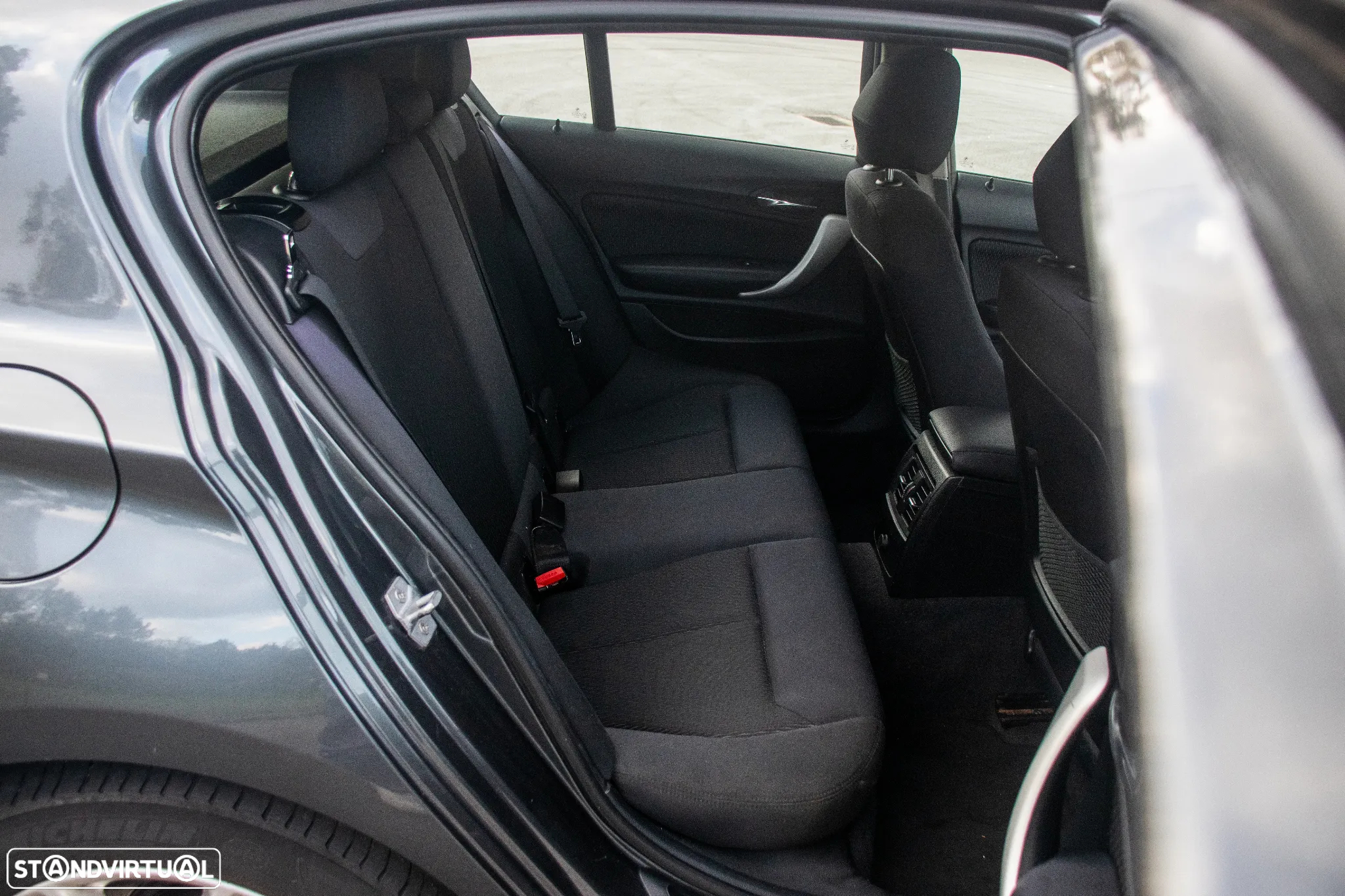 BMW 116 d Line Urban - 12