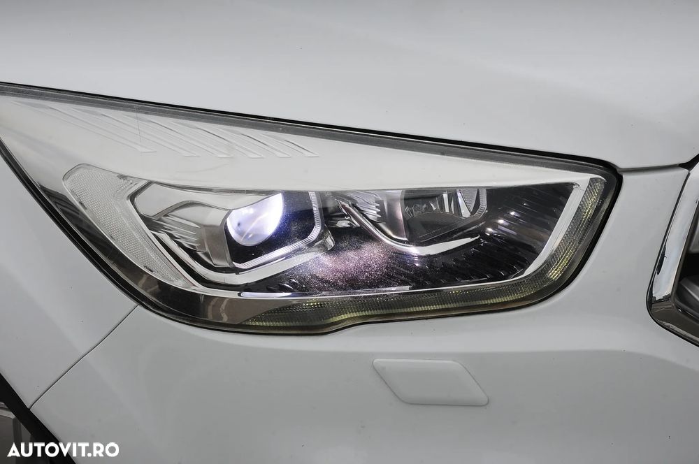 Ford Kuga 2.0 TDCi 4WD Powershift ST-Line - 22