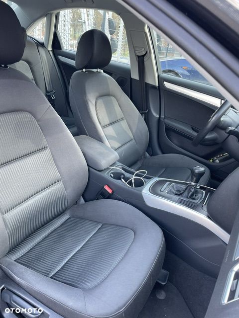 Audi A4 Limousine 2.0 TDI DPF Ambiente - 15