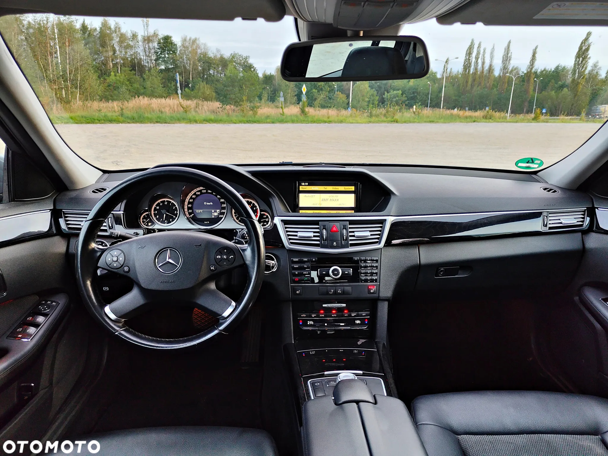 Mercedes-Benz Klasa E 350 CGI 7G-TRONIC Avantgarde - 13