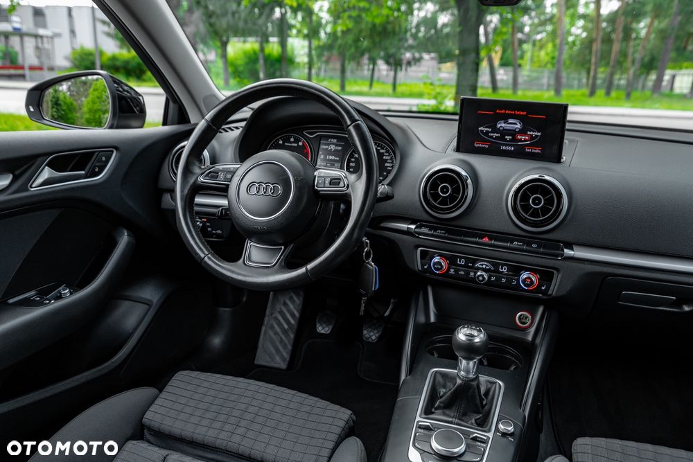 Audi A3 3-drzwiowe - 24