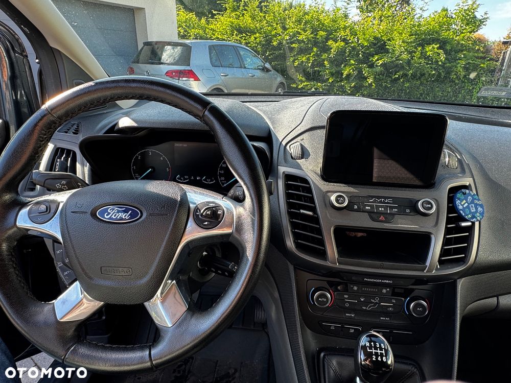 Ford Transit Connect - 8