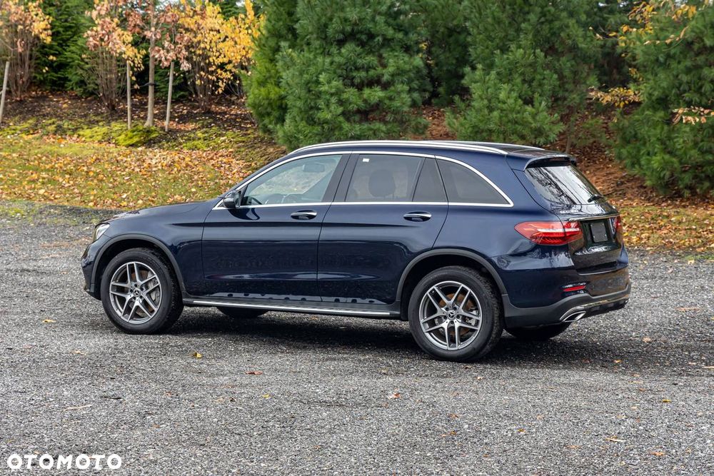 Mercedes-Benz GLC 300 4Matic 9G-TRONIC AMG Line - 5