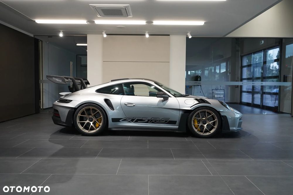 Porsche 911 GT3 RS - 4