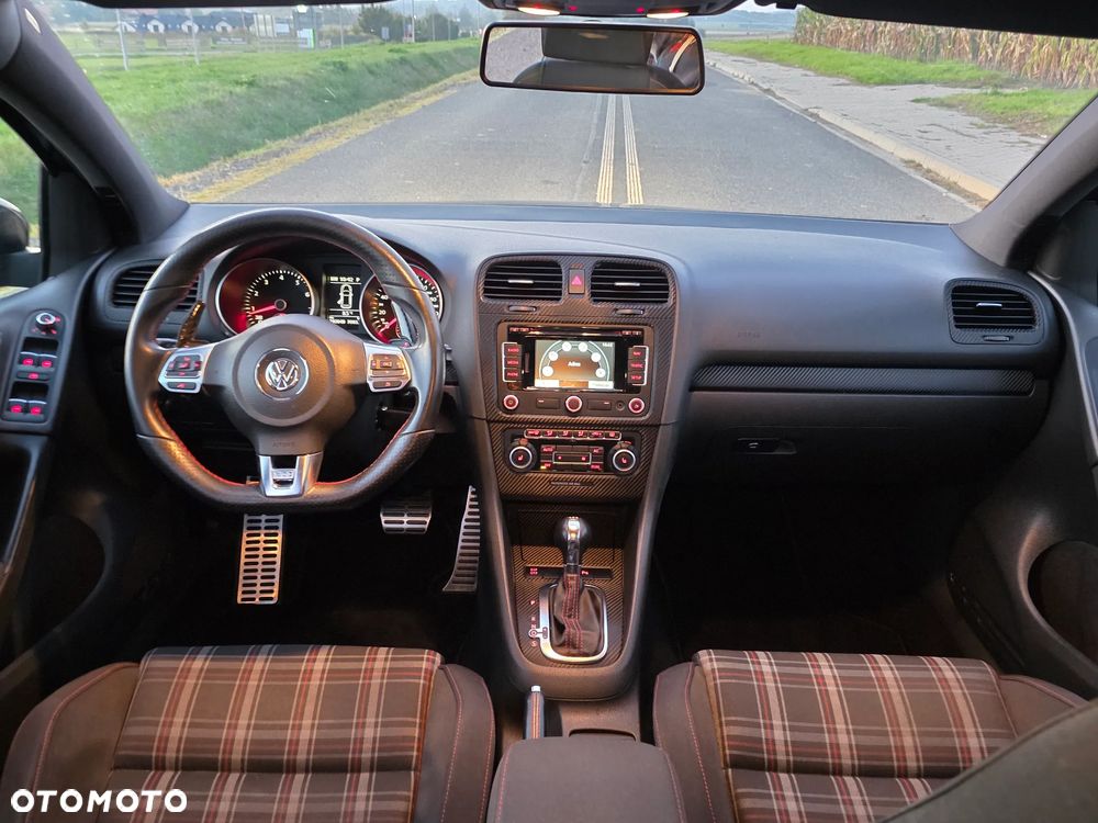 Volkswagen Golf VI 2.0 TSI GTI DSG - 5
