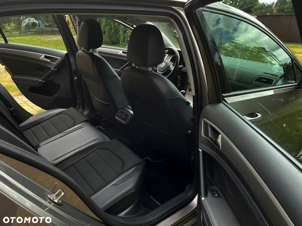 Volkswagen Golf 1.2 TSI Highline - 7