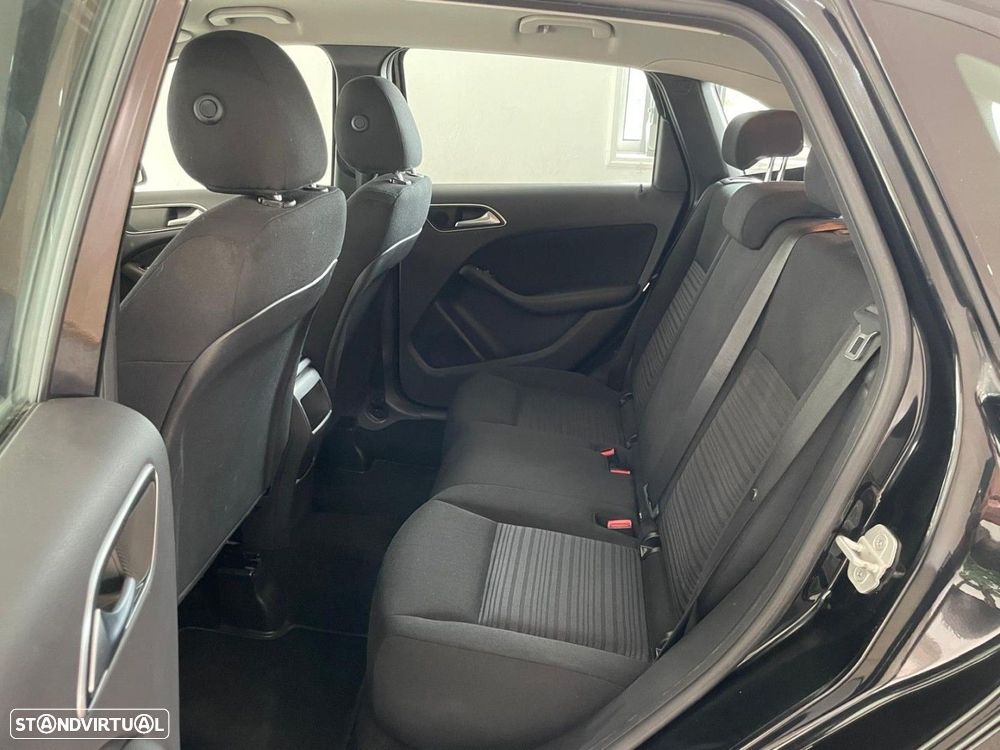Mercedes-Benz B 180 CDI BlueEFFICIENCY Edition - 22