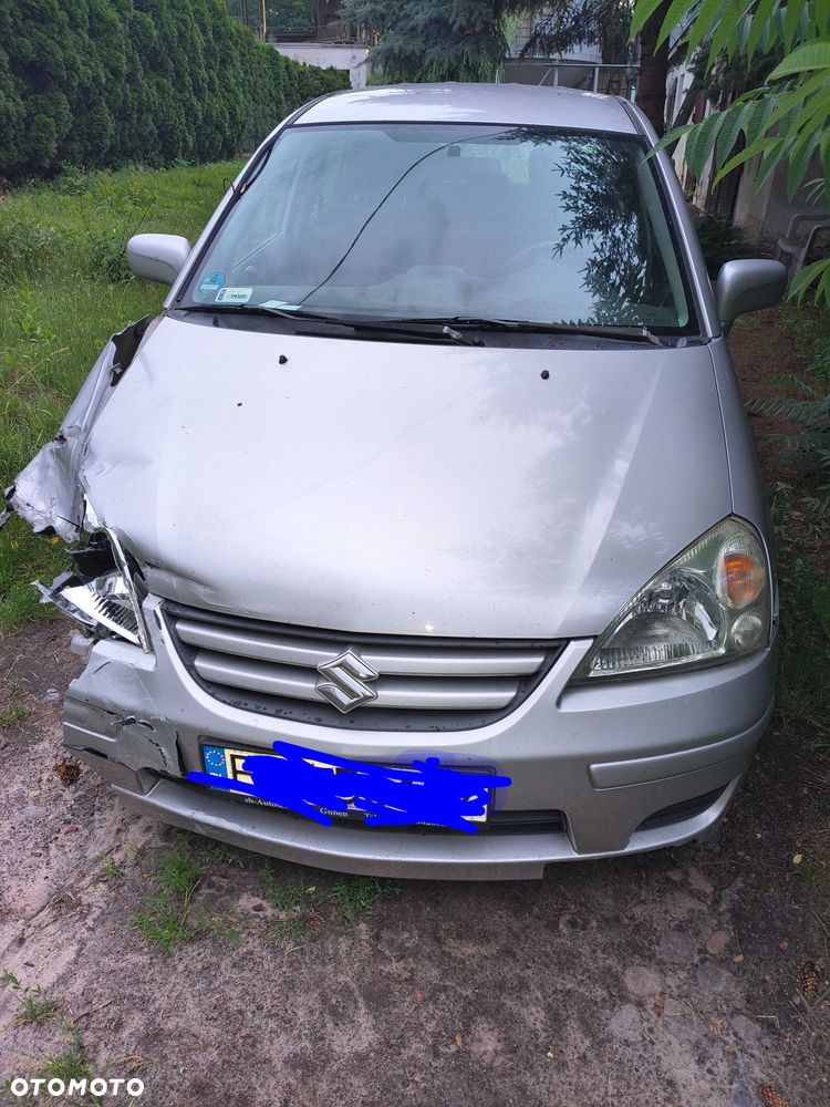 Suzuki Liana - 3
