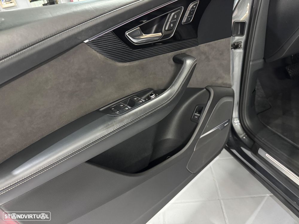 Audi Q7 - 27