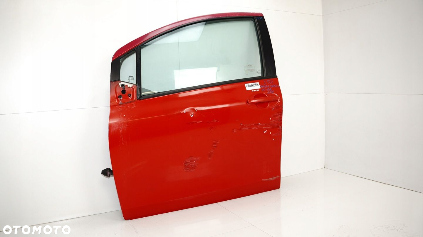 DRZWI LEWY PRZÓD TOYOTA YARIS II 05-09R 3PO - 2