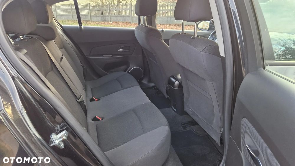 Chevrolet Cruze 1.6 LT - 11