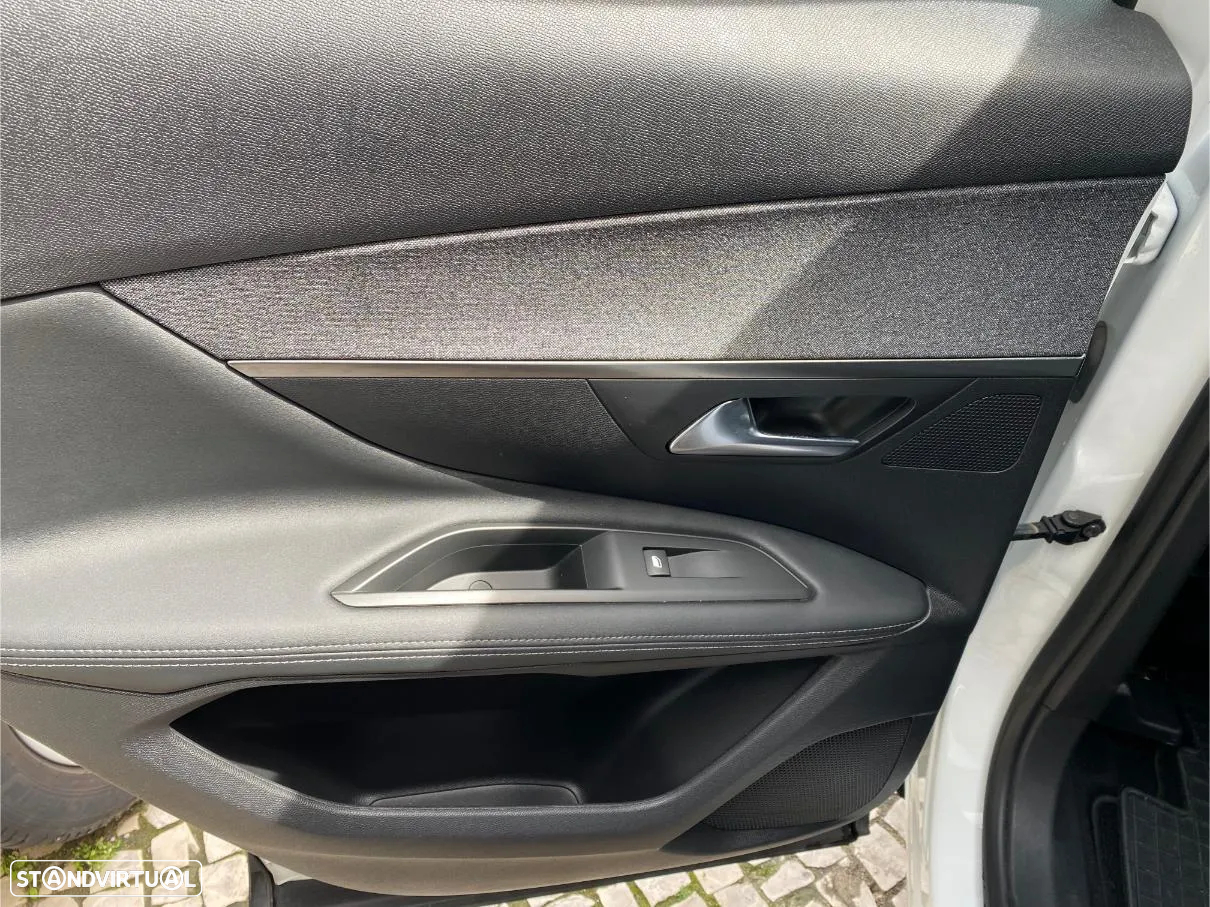 Peugeot 3008 BlueHDi 130 Stop & Start EAT8 Allure - 8