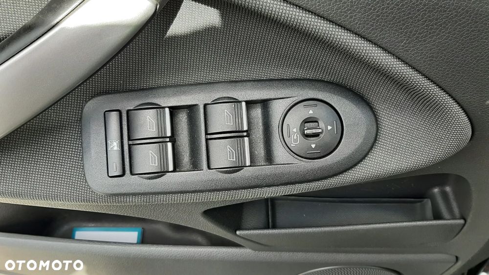 Ford Kuga - 9