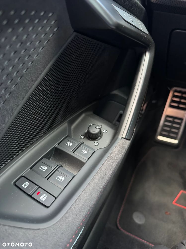 Audi RS3 Limousine - 17