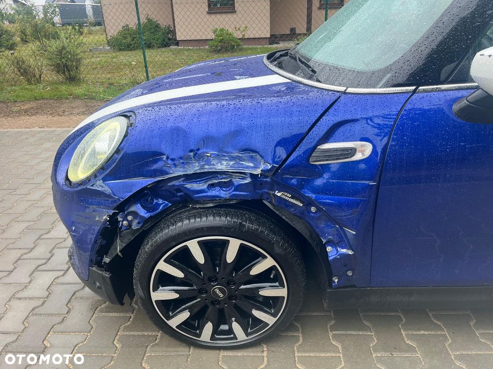 MINI Cooper Essential Trim - 21
