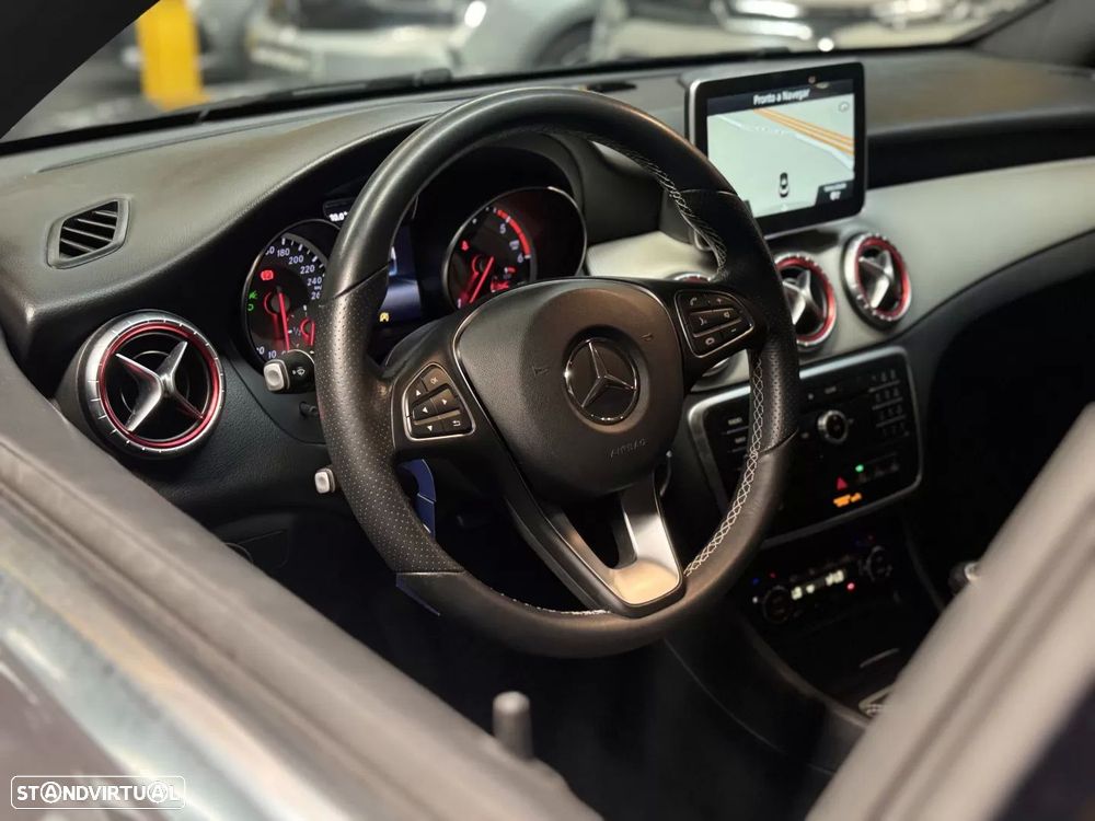 Mercedes-Benz CLA 180 d Shooting Brake Urban - 11