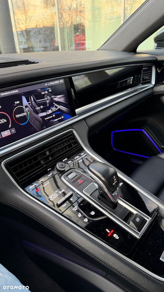 Porsche Panamera 4 GPF - 9