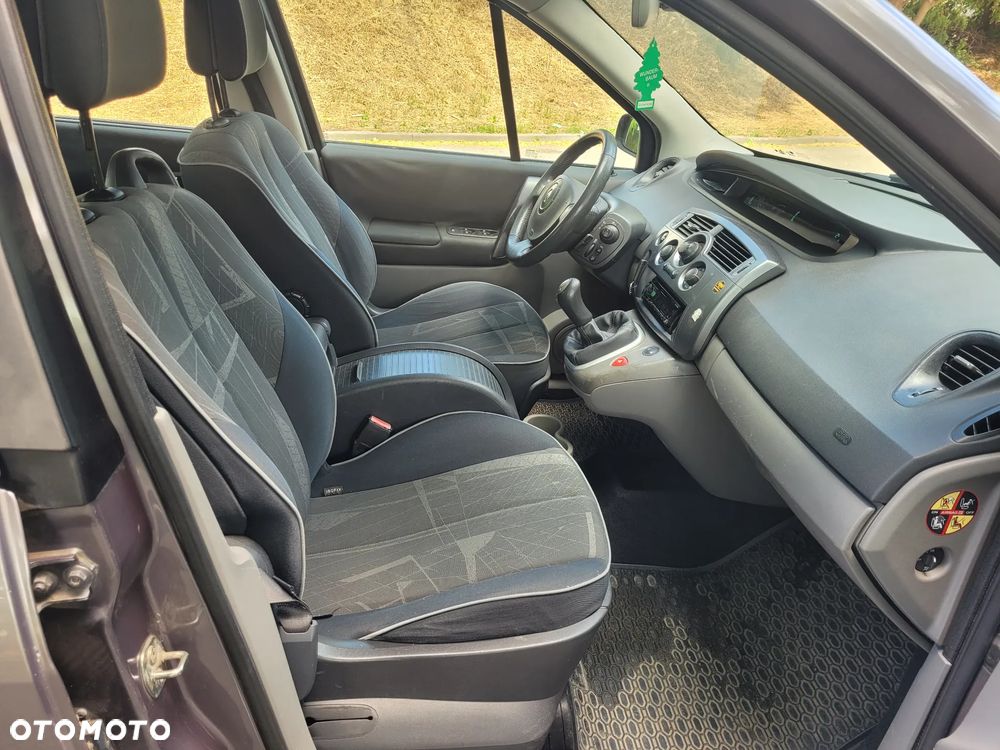 Renault Scenic 1.6 Confort Expression - 11