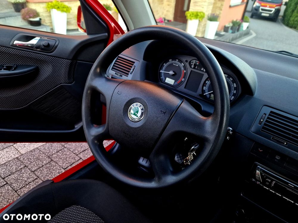 Skoda Fabia 1.2 12V Ambiente + - 13