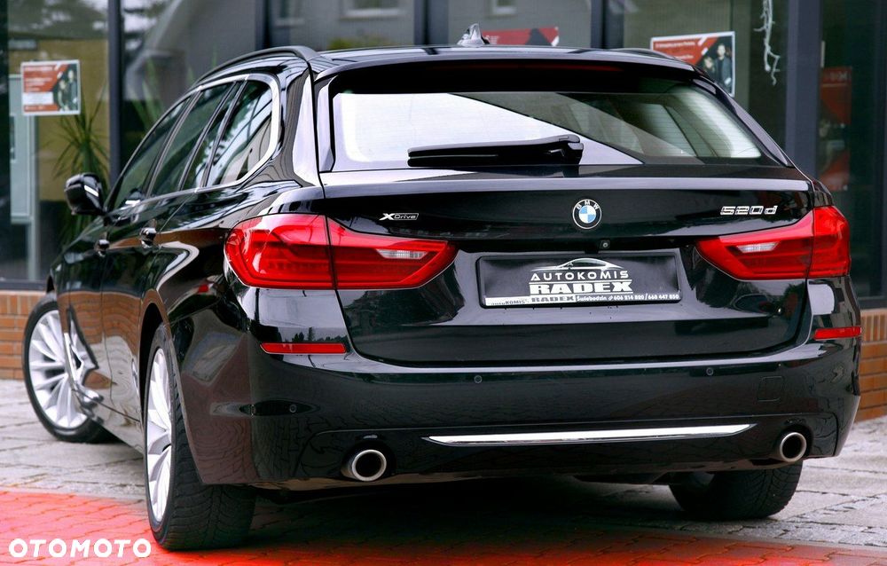 BMW Seria 5 520d xDrive Luxury Line - 24